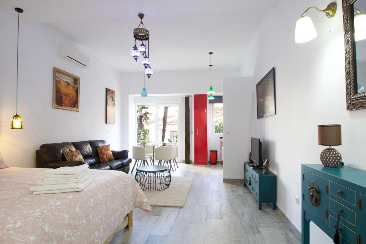 Spacious Studio In The Heart Of La Nogalera Torremolinos Luaran gambar